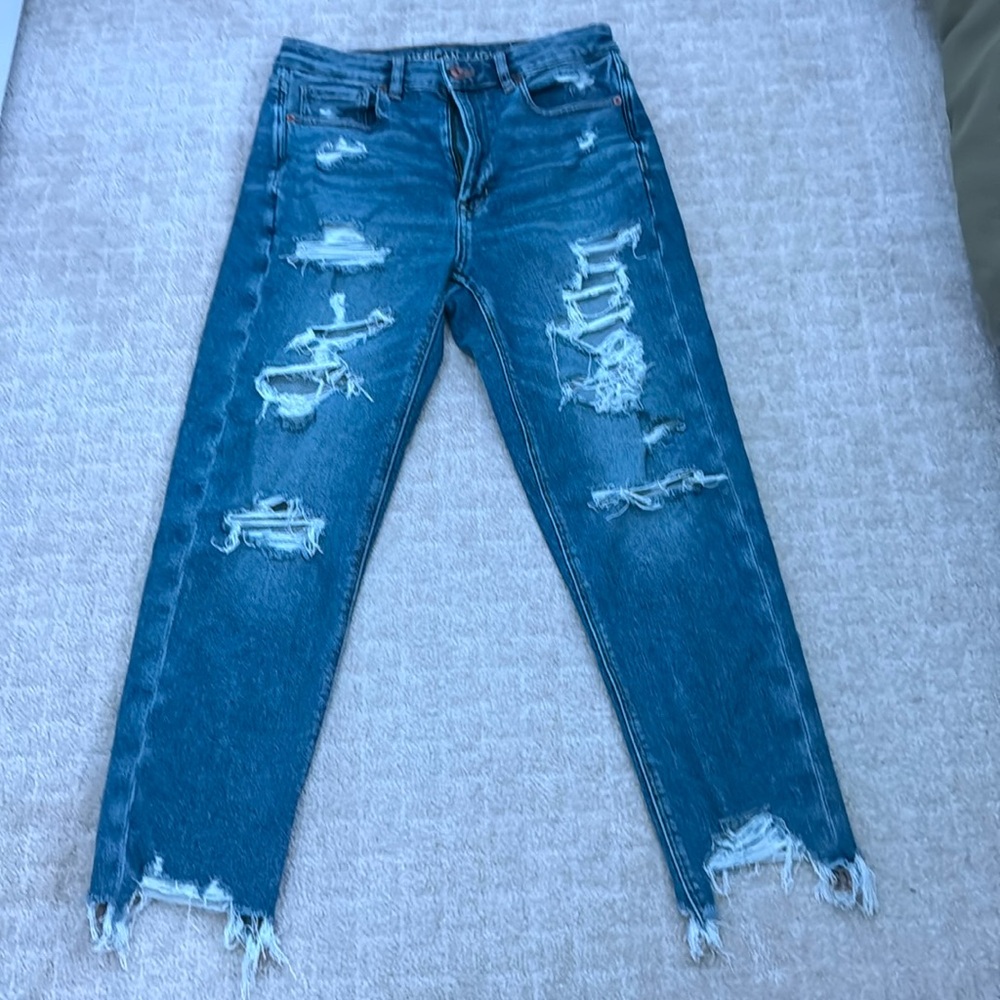 American Eagle high rise mom straight jeans